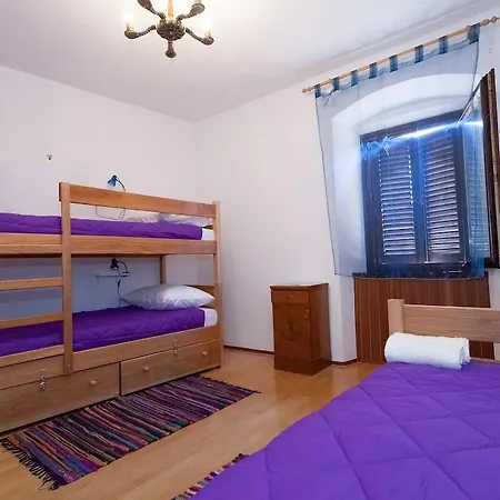 Four Corners Hostel